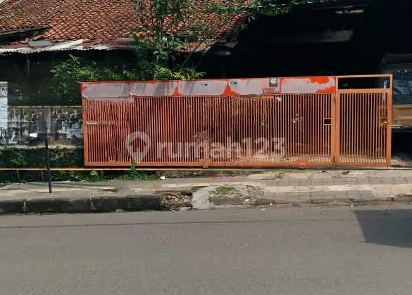 Rumah Hitung Tanah Geger Kalong