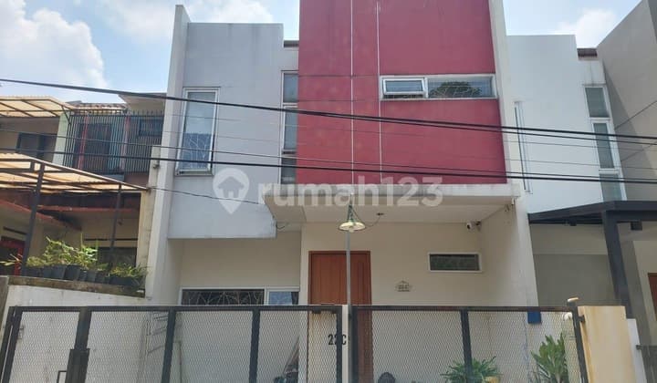 Dijual Rumah 2 Lantai Siap Huni Jalan Ligar Arum, Awiligar