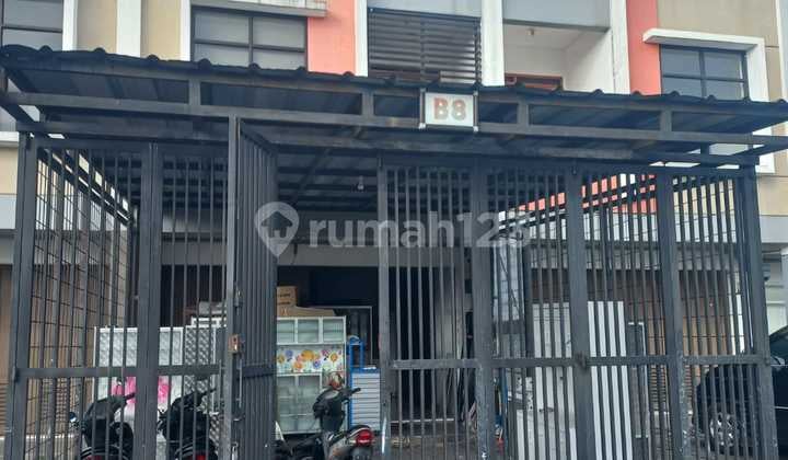 Shop House 220 m2 Suitable for Business in Arcamanik