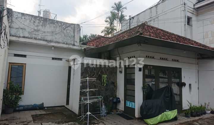Rumah 1 Lantai di Sayap Naripan