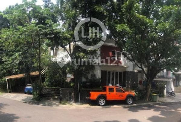 Rumah Hook Cantik Harga Nego di Mahogani Residence Cibubur