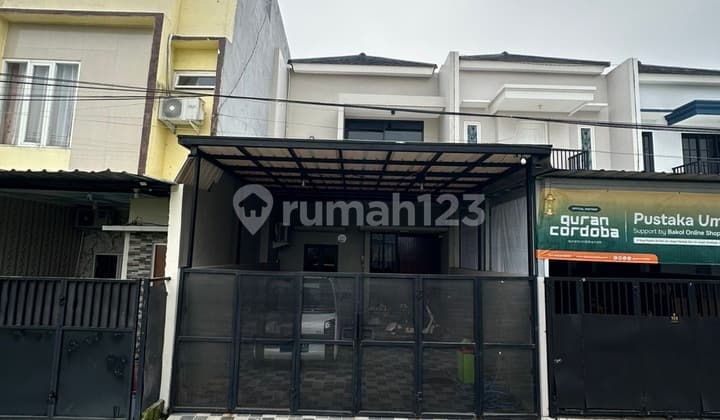 Rumah 1.5 Lantai Modern Semi Furnish Dekat Merr