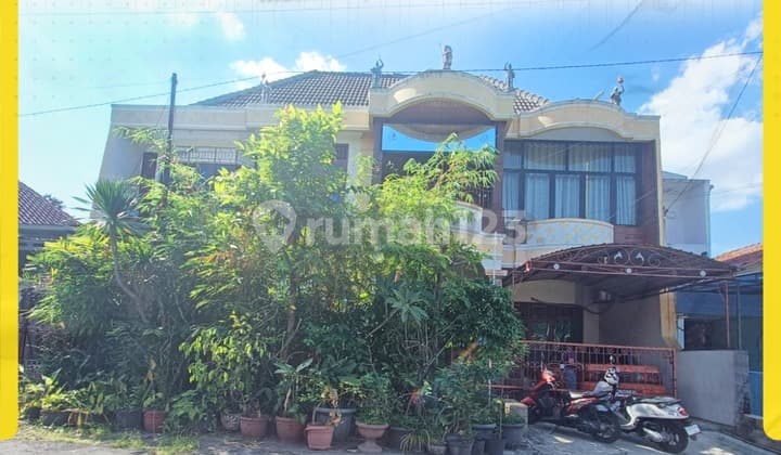 For Sale Majestic 2.5-Story House: Kacer St, Manahan – Premium Living in Solo!