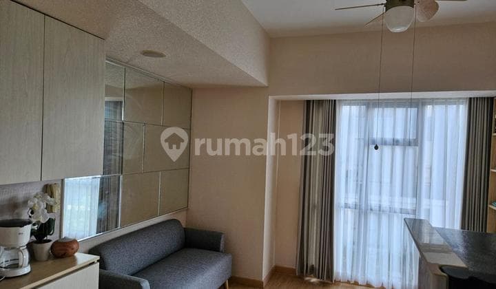 Unit 1br Apartemen M-town Posisi Hook Furnished