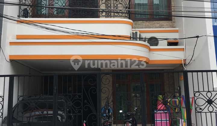 2.5-Story House in Duri Kepa, West Jakarta, Semi-Furnished