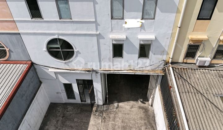 Gudang 3 Lantai Siap Pakai Gudang Di Pantai Indah Kapuk 300.0 M²