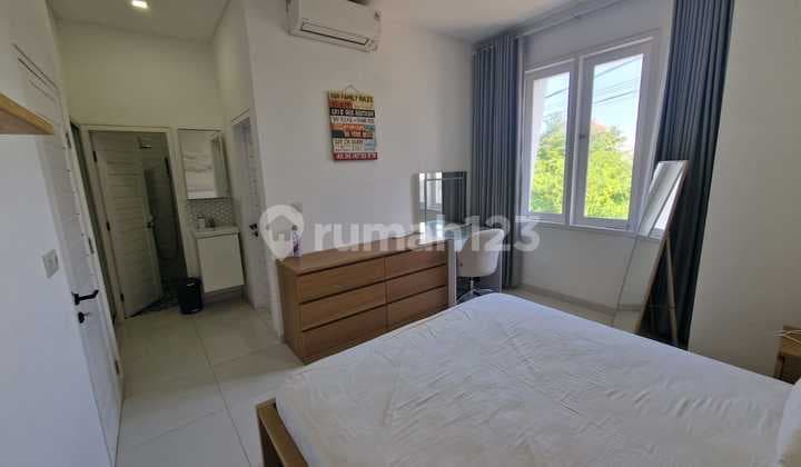 Rumah Semi Villa di Dkt Mahendradata