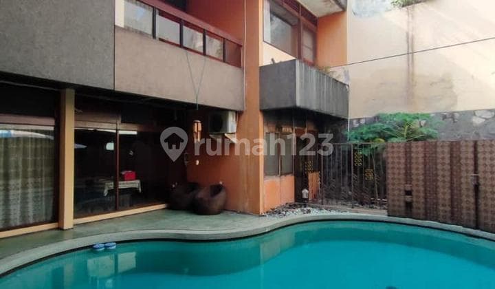Dijual Rumah Pusat Kota Jl Jaksa Agung Suprapto Surabaya