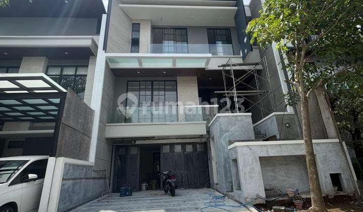 Sell New Fresh Woodland Citraland Surabaya House