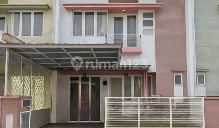 Dijual Rumah Siap Huni di Pakuwon City Cluster San Diego