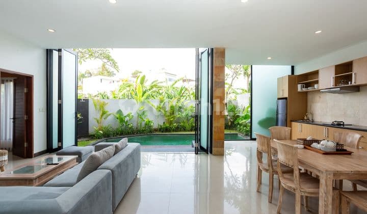 Dijual Villa Kompleks Aktif - Investasi Menguntungkan di Tumbak Bayuh, Bali!
