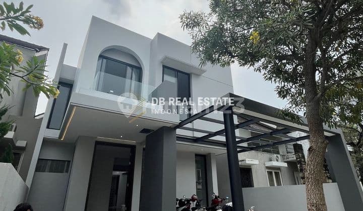 Selling New Brand New Woodland Citraland House in Surabaya