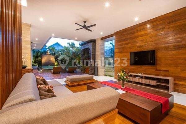 For Sale Villa In Nusadua
