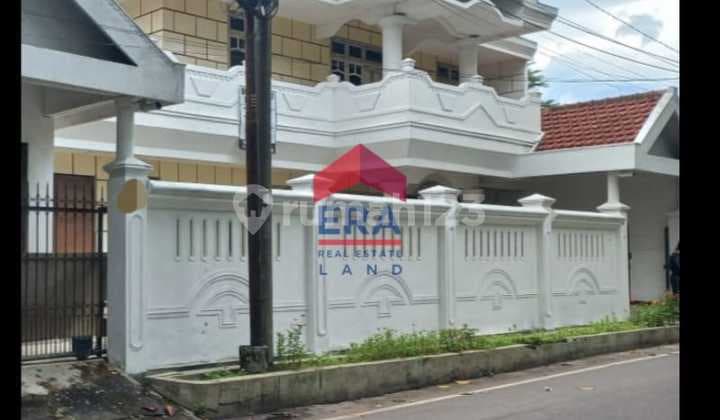 Rumah, 2 Lantai Cocok untuk Kost atau Homestay, SHM, di Blimbing