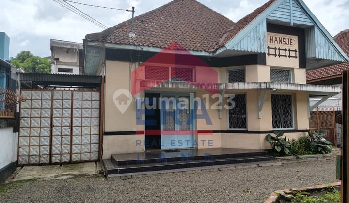 Rumah Bagus Unfurnished SHM Klojen, Malang