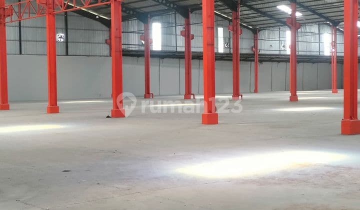 DISEWAKAN GUDANG PRODUKSI 11600 METER LOKASI STRATEGIS AKSES KONTAINER