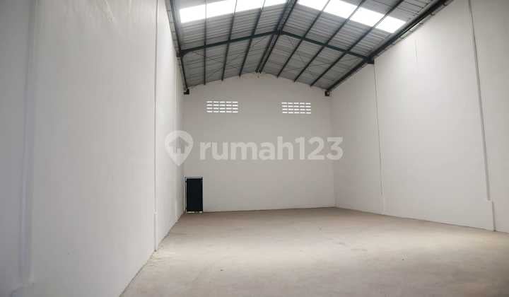 DIJUAL GUDANG BESAR PLUS KANTOR 7056 METER DI CISOKA TANGERANG