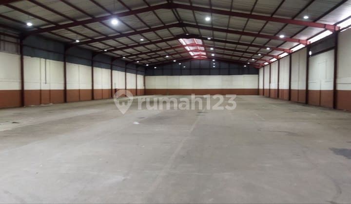 Disewakan Cepat Gudang 3300M2 Logistik Terbaik di Depok Cimanggis