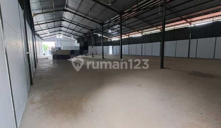 DISEWAKAN GUDANG MODERN BARU PLUS KANTOR 1100 METER AKSES KONTAINER