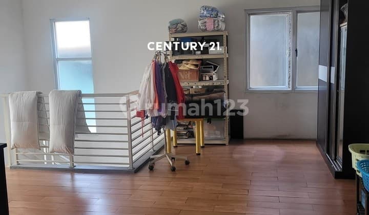 Rumah 2 Lantai Siap Huni di Jaksel Va 18014