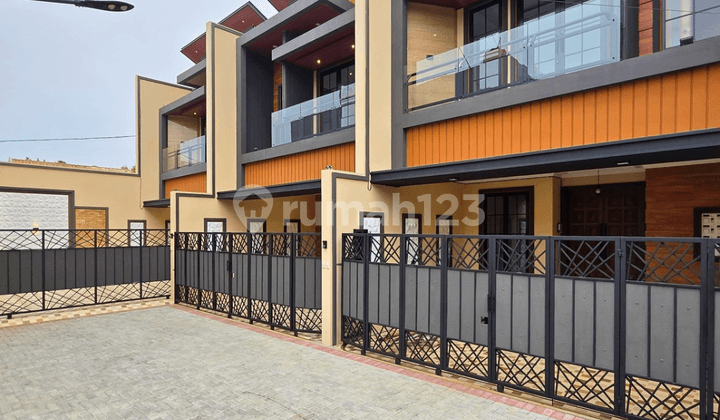 Rumah Modern Minimalis Beji Kukusan