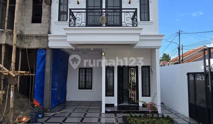 Rumah Minimalis Rooftop Tanah Baru Depok