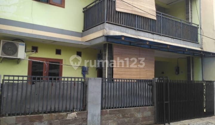 Rumah 2 Lantai Murah Lokasi Strategis Dekat Transportasi Publik