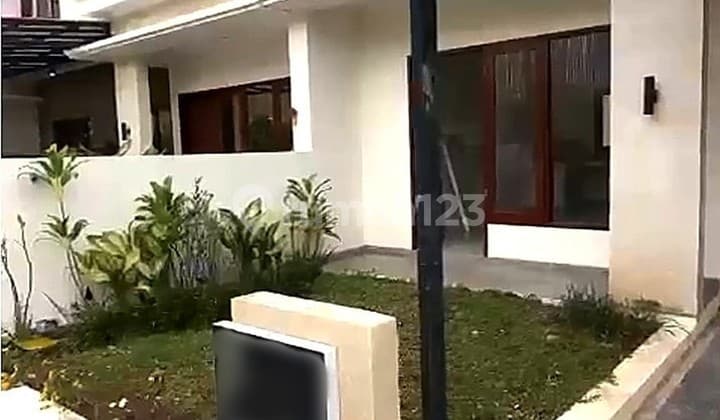 Disewakan Rumah Mewah Dalam Perum Lokasi Dekat Wisata Pantai Kuta, Badung, Bali