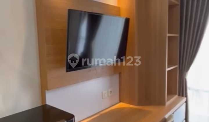 Ready-to-Occupy Apartment, Fully Furnished Strategic Location Near UGM Campus