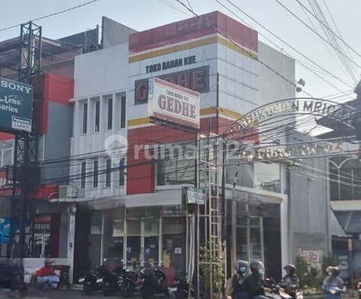 Ruko 2 Lantai Lokasi Premium Pusat Bisnis & Dekat Kampus di Kawasan Gejayan - Yogyakarta
