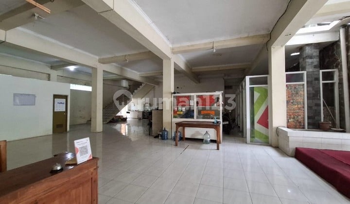 Disewakan Ruang Usaha Strategis di Jalan Laksda Adisucipto, Sleman