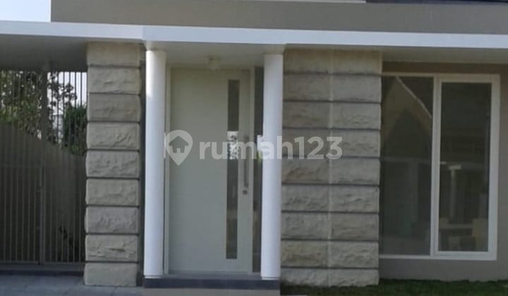 Rumah Tinggal Minimalis dalam Perum Citra Grand Mutiara Gamping Sleman.