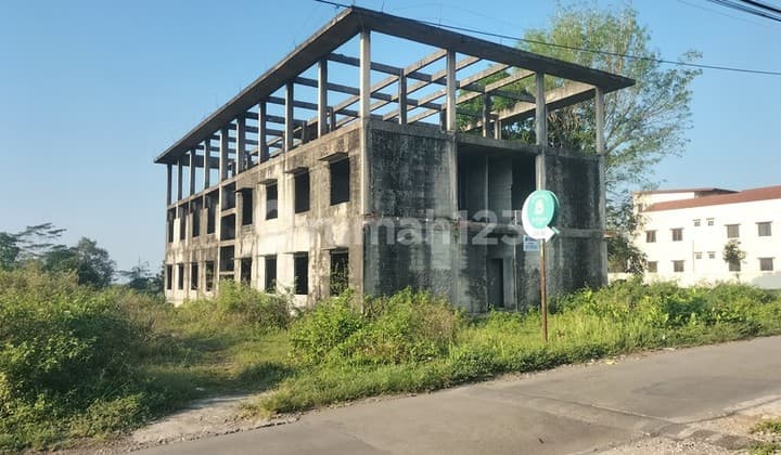 Tanah Luas 2000 Meter Persegi Lokasi Dekat Kampus UII - Ngaglik Sleman