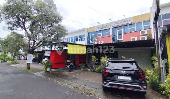 Disewakan Ruko 2 Lantai, Area Kampus Tambak Bayan, Dekat Kampus Atmajaya, Caturtunggal, Depok, Sleman