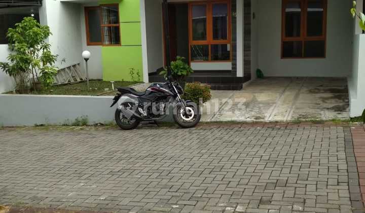 Rumah Tinggal Dalam Perum Villa Taman Anggrek Mlati Sleman