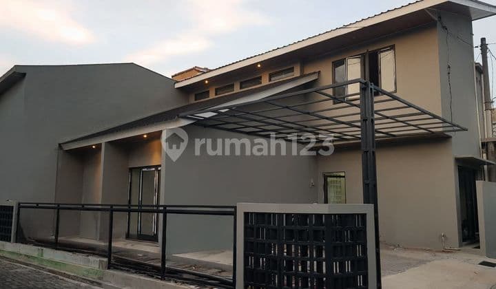 Rumah Dijual Jogja Cantik Mezzanine 2 Lantai Di Wedomartani Ngemplak Sleman Yogyakarta