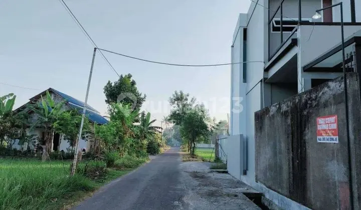 Charming Beautiful House in Tirtonirmolo Bantul Yogyakarta