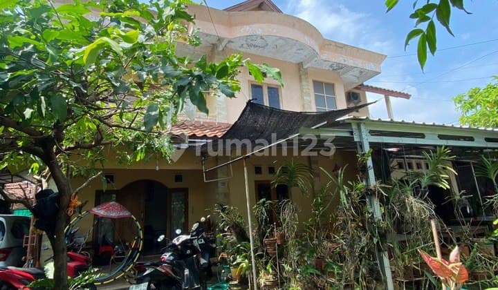 Rumah Dua Lantai Daerah Blok O Tanah Luas Cocok untuk Usaha di Banguntapan Bantul Yogyakarta