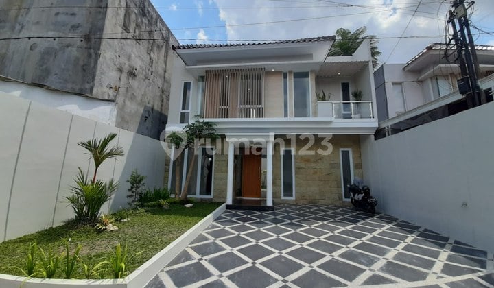 Rumah Jogja Modern Kontemporer SHM Area Jalan Palagan Mlati Sleman Dekat Ugm