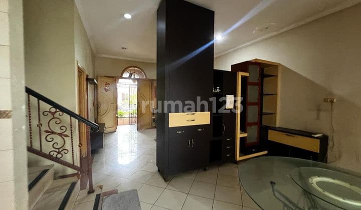 How's the House in PIK