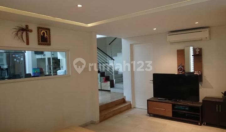 Rumah di Grisenda Pik