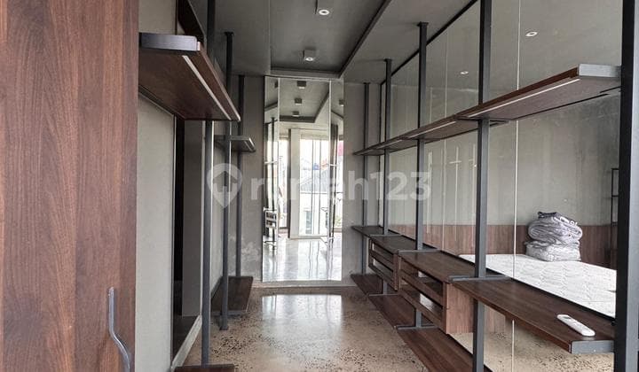Rumah Layar Permai Mewah Pik