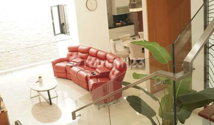 FOR SALE: QUICK SALE OF A MINIMALIST LUXURY HOUSE IN LAYAR PERMAI PIK 1, NORTH JAKARTA!