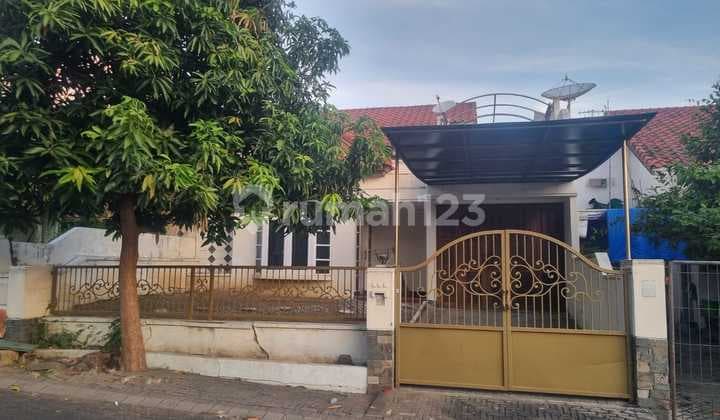 Dijual Rumah Dekat Gwalk Taman Internasional 1 Surabaya Barat
