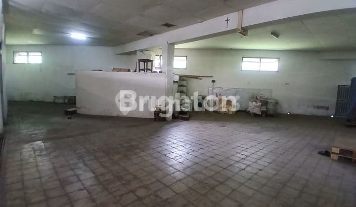 Gudang LT/LB 325 SHM di Sukun