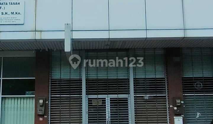 For Rent Grand Niaga Commercial Building in Puri Kencana. Strategic Location.