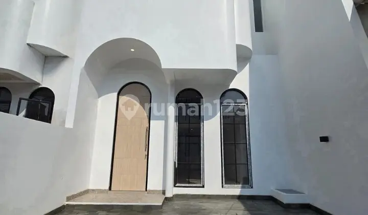 Dijual Rumah Baru Santorini Style 2 Lantai + Mezzanine Di Joglo Jak Bar