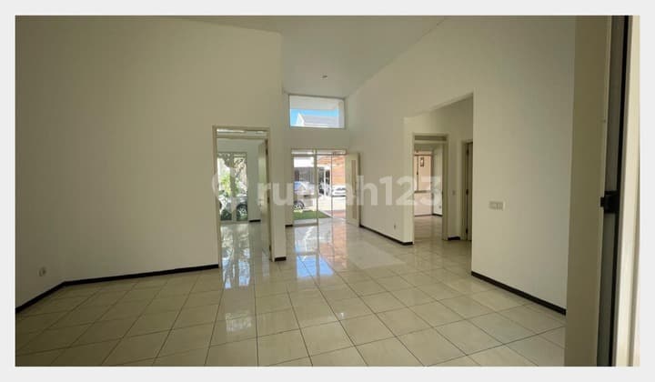 Disewakan Rumah Luasan Besar Siap Huni di Tatar Purba Kota Baru Parahyangan