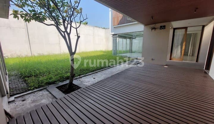 Rumah Lux KBP Larang Tapa Semi Furnished