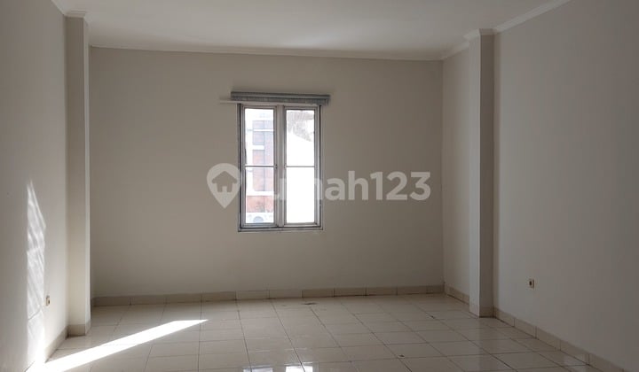 Ruko Pilihan, 3 Lantai, Siap Huni, Boulevard Gading Serpong